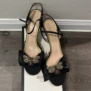 Gucci Leather Queen Bee Black Heels with Embellished Bee